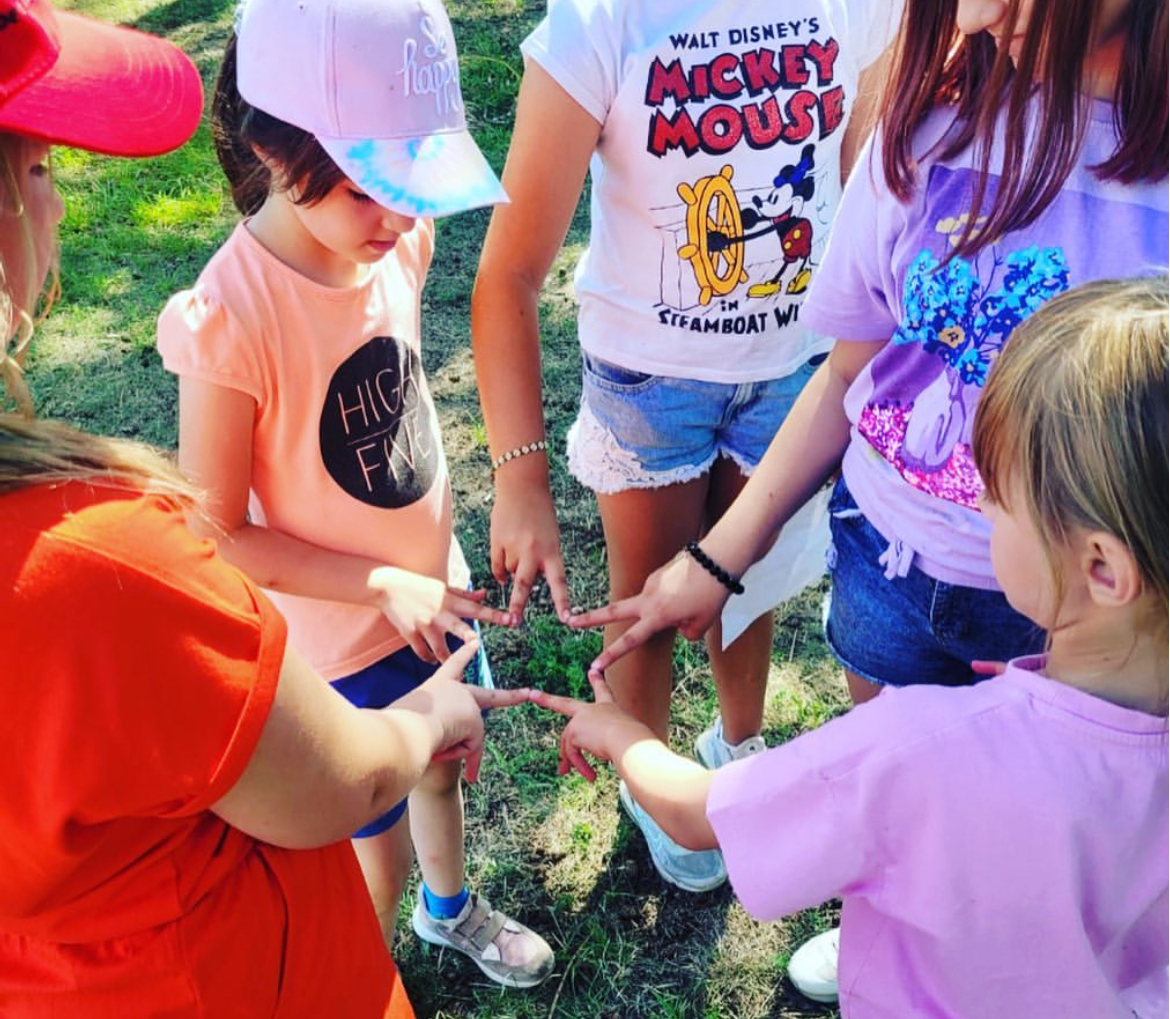 Półkolonie letnie na podwórku